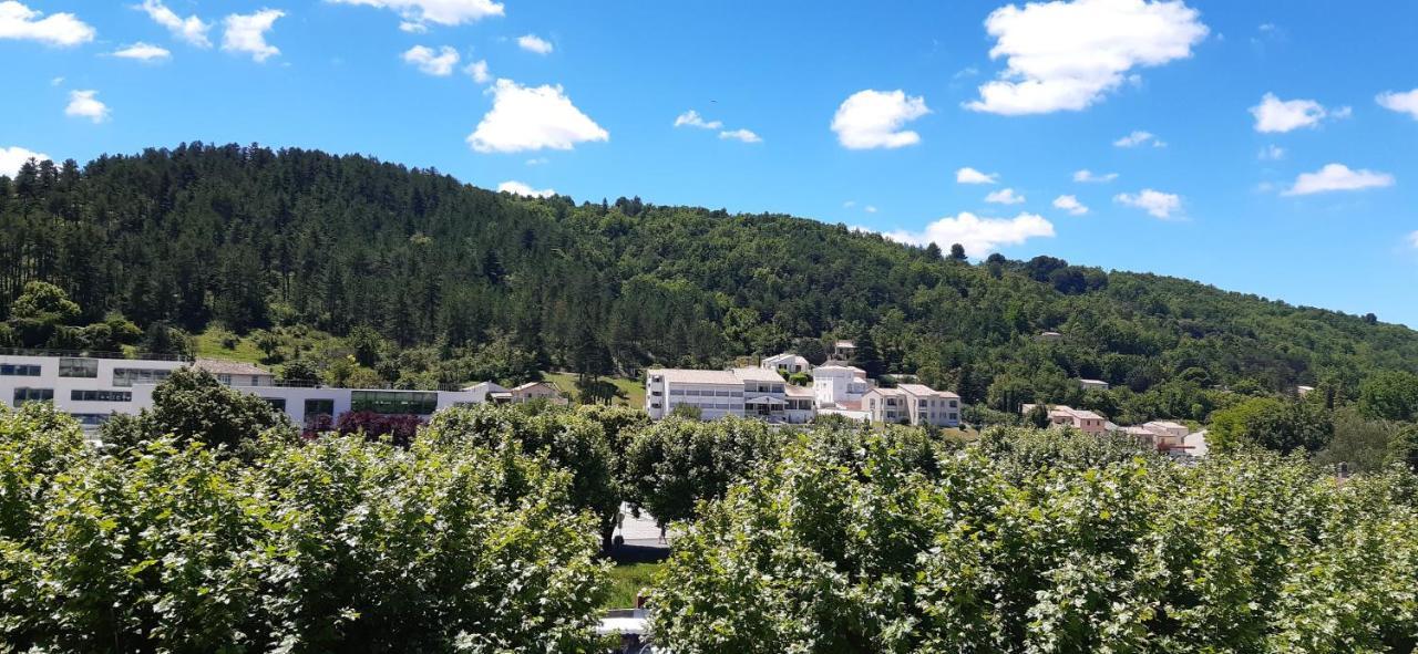 Cote Place Riez Exteriör bild